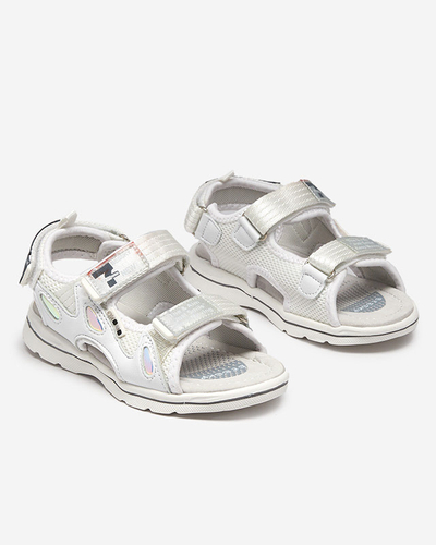 Royalfashion Białe dziecięce sandałki z naszywkami Berigi