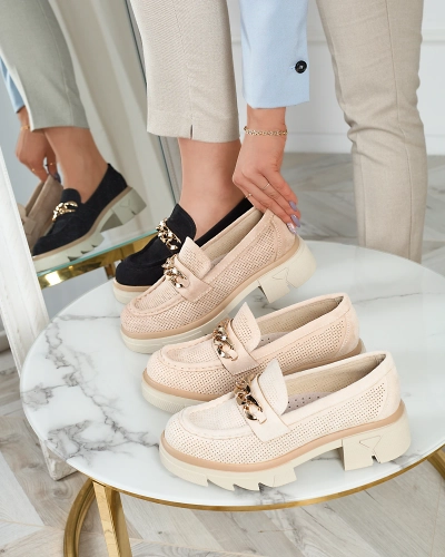 Royalfashion Eko- zamszowe mokasyny ze złotą ozdobą w kolorze beżowym Zaffix
