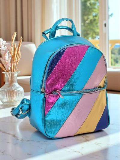 Royalfashion Ženski nahrbtnik iz eko usnja z metalnimi črtami Metallic Stripes