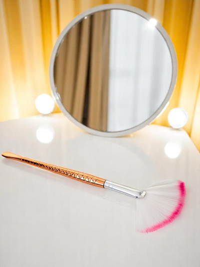 Čopič za osvetljevanje