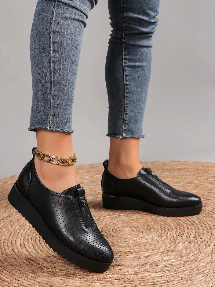 Royalfashion Ženske natikače z luknjami Goffies