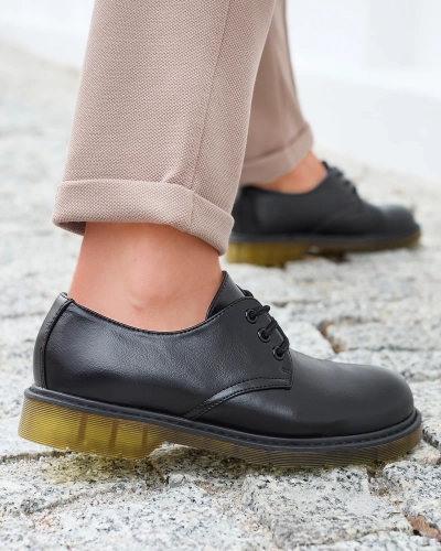 Royalfashion Czarne półbuty damskie Heloso