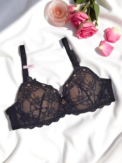Royalfashion Ženski podložen čipkast modrček Delicate Grace
