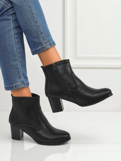 Ženski gležnarji iz eko usnja s peto Lunar Crest