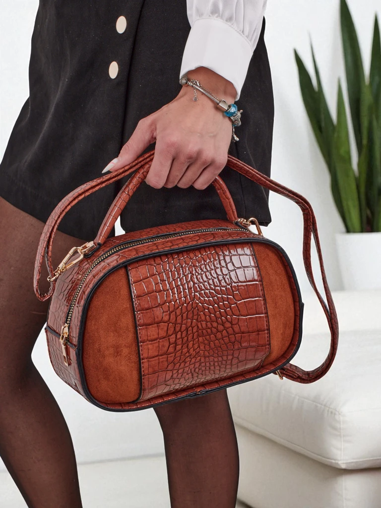 Majhna ženska torbica iz lakiranega eko usnja Lunar Space