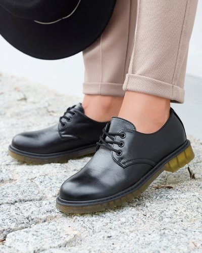 Royalfashion Czarne półbuty damskie Heloso