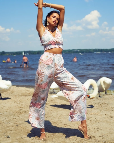 Royalfashion Wzorzysty damski komplet w kolorze jasnoróżowym