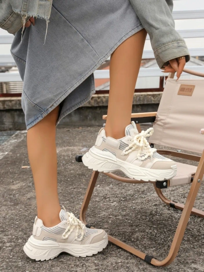 Royalfashion Ženski športni čevlji na debelejši podplati Loness