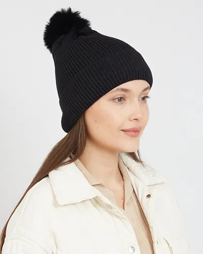 Dama Royalfashion obložena kapa s pom pom-om
