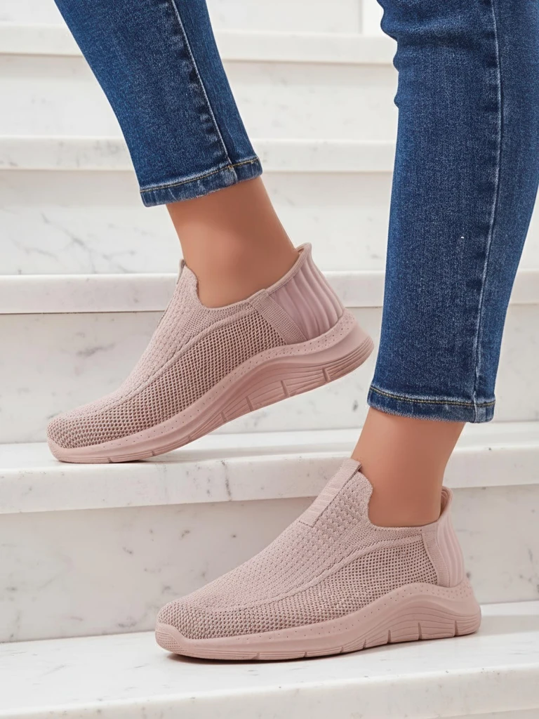 Ženske superge Apollo Rosa – roza slip-on čevlji iz tkanine na ravnem podplatu