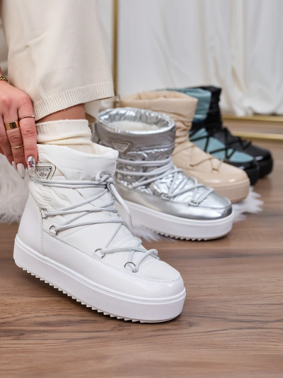 Royalfashion Ženski škornji a'la snow boots v beli barvi Vevnose