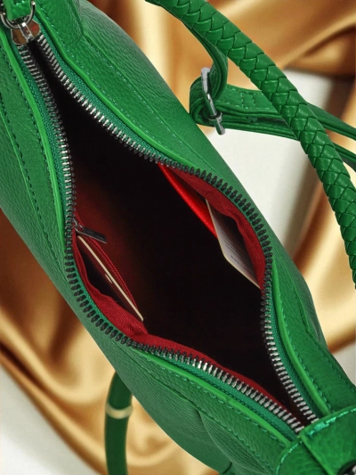 Royalfashion Majhna ženska torbica iz eko usnja z okrasnim pasom Lacquea