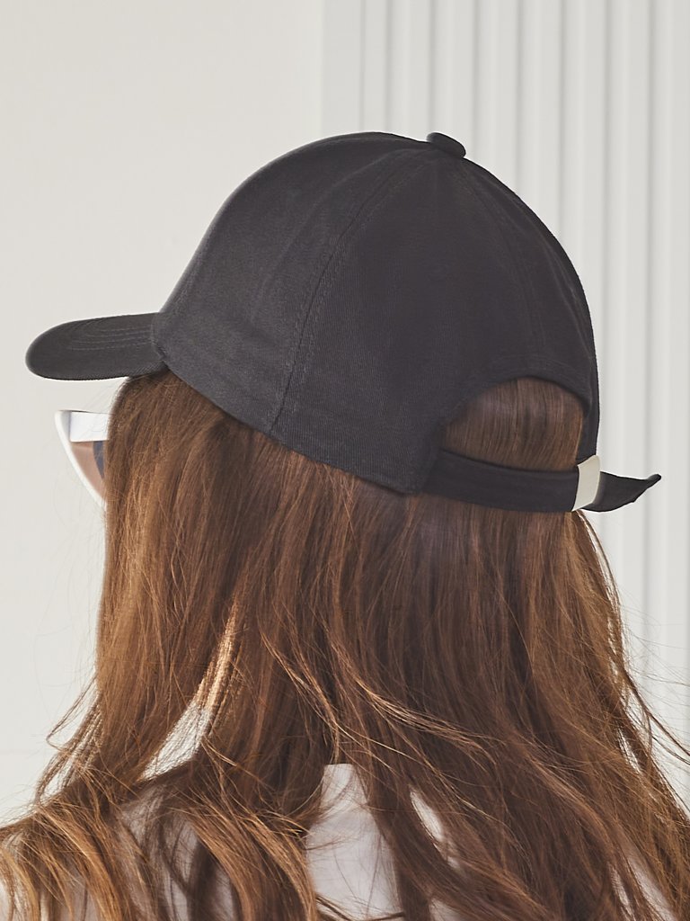 Royalfashion Kapa z našitkom pomežikajočega zajčka