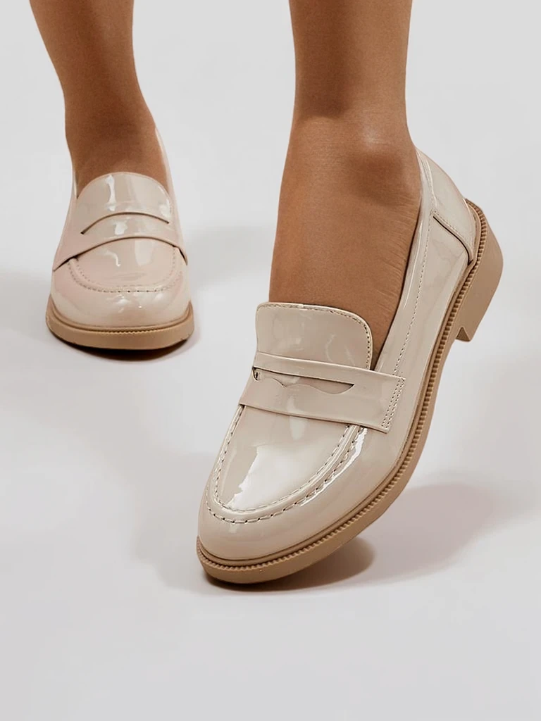 Royalfashion Ženske lakirane mokasine Aylay