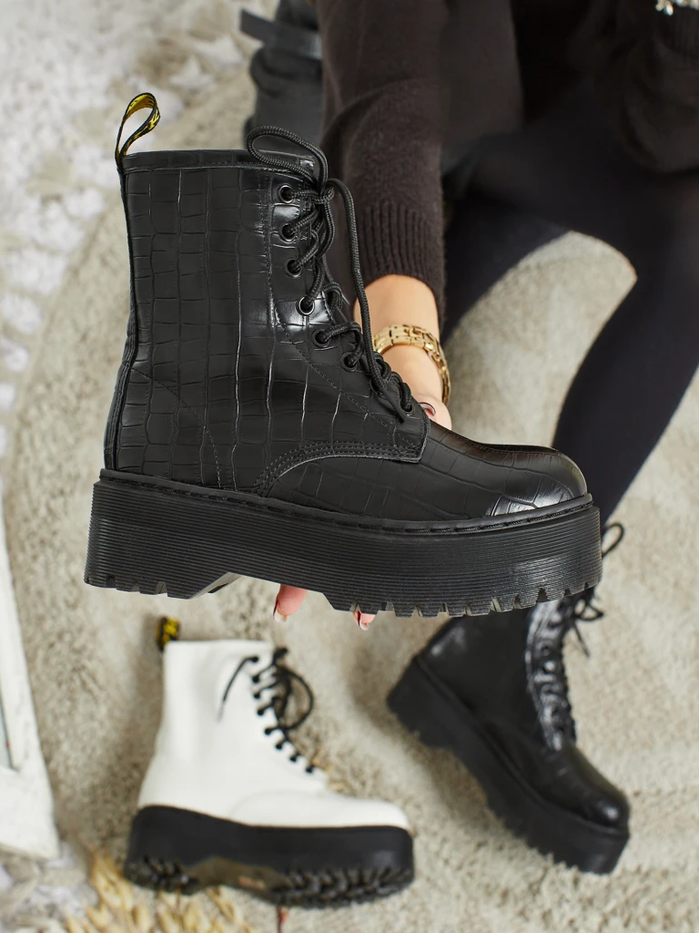 Ženski delavski škornji z reliefom Arvessa