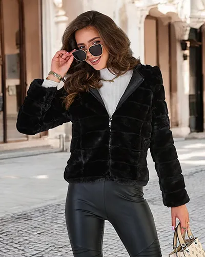 Royalfashion Črna ženska jakna iz imitacije krzna
